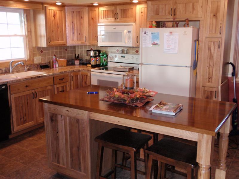 Rustic Hickory Kitchen Cabinets, Rustic Hickory Kitchen Cabinets Pictures